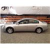 Image 17 : A4 --  2006 NISSAN ALTIMA S , Grey, 217727 KM  "NO RESERVE"