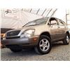 Image 2 : D2 --  1999 LEXUS RX 300 AWD, Gold, 255809 KM