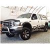 Image 2 : H3 --  2002 FORD F250 SUPER DUTY EXT CAB 4X4, White, 251548 KM
