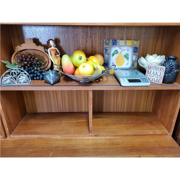 kitchen deco and weight watchers scale