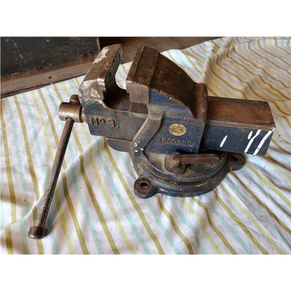 Vise with Swival Base