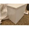 Image 2 : Apt Size Freezer