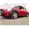 Image 16 : A7 --  2009 MINI COOPER CLUBMAN, Red, 220899 KM