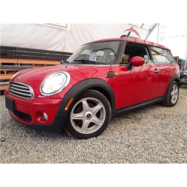 A7 --  2009 MINI COOPER CLUBMAN, Red, 220899 KM