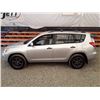 Image 21 : B3 --  2010 TOYOTA RAV 4 4X4, Grey, 286654 KM