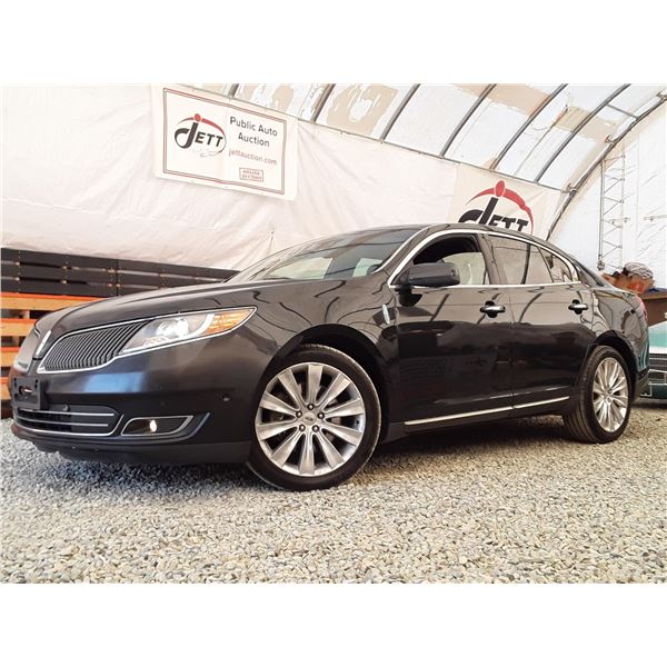 C6E --  2013 LINCOLN MKS AWD, Black, 248 289 KM