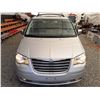 Image 7 : E4 --  2010 CHRYSLER TOWN & COUNTRY TOURING, Grey, 254594 KM