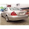 Image 18 : I1 --  2004 MERCEDES E320, Grey, 214716 KM