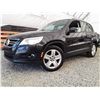 Image 1 : C6 --  2010 VOLKSWAGEN TIGUAN SE, Black, 212 494 KM