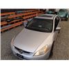 Image 17 : A2 --  2003 HONDA ACCORD EX, Grey, 268 663 KM