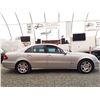 Image 10 : I1 --  2004 MERCEDES E320, Grey, 214716 KM