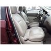 Image 34 : B2 --  2006 FORD FOCUS ZXW, Red, 185109 KM
