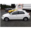 Image 17 : A10 --  2006 CHEVROLET OPTRA 5 LT, White, 226371 KM