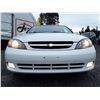 Image 3 : A10 --  2006 CHEVROLET OPTRA 5 LT, White, 226371 KM