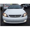 Image 4 : A10 --  2006 CHEVROLET OPTRA 5 LT, White, 226371 KM