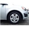 Image 24 : C2 --  2014 CHEVROLET SONIC LT, Silver, 143129 KM