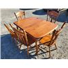 Image 2 : Large Dining table with 5 chairs and 2 leafs