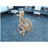 Image 1 : Wooden spinning wheel