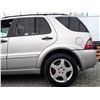 Image 27 : C4 --  2000 MERCEDES ML 55 AMG AWD, Grey, 250208 KM