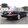Image 13 : D2 --  2004 JAGUAR XJR, Black, 238696 KM
