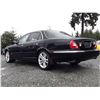 Image 19 : D2 --  2004 JAGUAR XJR, Black, 238696 KM