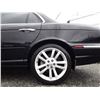 Image 25 : D2 --  2004 JAGUAR XJR, Black, 238696 KM