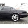 Image 26 : D2 --  2004 JAGUAR XJR, Black, 238696 KM