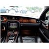 Image 70 : D2 --  2004 JAGUAR XJR, Black, 238696 KM