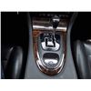 Image 81 : D2 --  2004 JAGUAR XJR, Black, 238696 KM