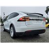 Image 24 : 0A --  2017 TESLA MODEL X AWD, White, 71717 KM  "NO RESERVE"