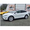 Image 31 : 0A --  2017 TESLA MODEL X AWD, White, 71717 KM  "NO RESERVE"