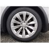Image 59 : 0A --  2017 TESLA MODEL X AWD, White, 71717 KM  "NO RESERVE"