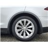 Image 60 : 0A --  2017 TESLA MODEL X AWD, White, 71717 KM  "NO RESERVE"