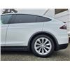 Image 62 : 0A --  2017 TESLA MODEL X AWD, White, 71717 KM  "NO RESERVE"