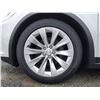 Image 67 : 0A --  2017 TESLA MODEL X AWD, White, 71717 KM  "NO RESERVE"