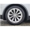 Image 79 : 0A --  2017 TESLA MODEL X AWD, White, 71717 KM  "NO RESERVE"