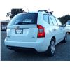 Image 14 : A1 --  2009 KIA RONDO, White, 180434 KM  "NO RESERVE"