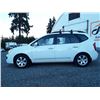 Image 20 : A1 --  2009 KIA RONDO, White, 180434 KM  "NO RESERVE"