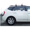 Image 34 : A1 --  2009 KIA RONDO, White, 180434 KM  "NO RESERVE"