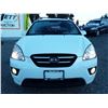 Image 5 : A1 --  2009 KIA RONDO, White, 180434 KM  "NO RESERVE"