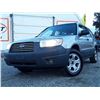 Image 3 : C2 --  2006 SUBARU FORESTER 2.5X AWD, Silver, 260535 KM