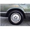 Image 36 : B6 --  1985 MERCEDES 500SE, Green, 218256 KM