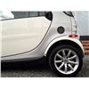 Image 21 : B2 --  2006 SMART FOR TWO  DIESEL, White, 92310 KM