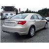 Image 13 : D3 --  2013 CHRYSLER 200 LX, Gold, 139064 KM