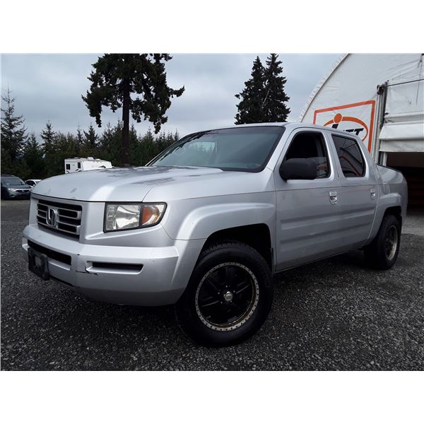 G5 --  2006 HONDA RIDGELINE RT AWD, Silver, 161,459 MILES