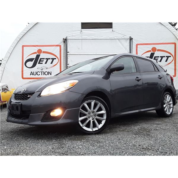 E4 --  2009 TOYOTA MATRIX XRS, Grey, 207932 KM