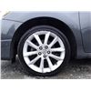 Image 29 : E4 --  2009 TOYOTA MATRIX XRS, Grey, 207932 KM