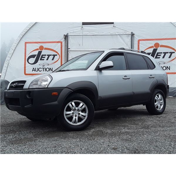 C4 --  2008 HYUNDAI TUCSON GL, Grey, 278756 KM