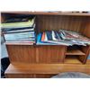 Image 1 : Lot of collectible Records