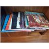 Image 2 : Lot of collectible Records